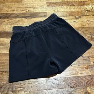 Lululemon Softreme Shorts Size 6